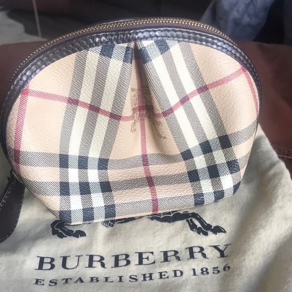 Burberry Haymarket Check Medium Cosmetic Case - Picture 2 of 6